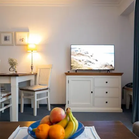 Semesterbostad Hoppe 8 Modern Retreat