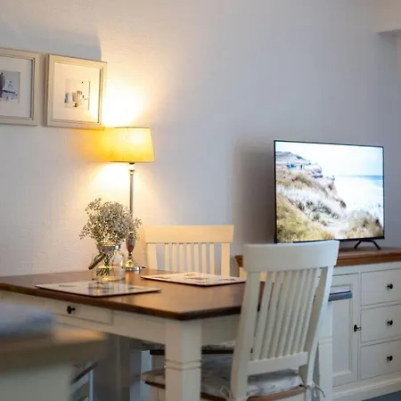 Hoppe 8 Modern Retreat * Westerland